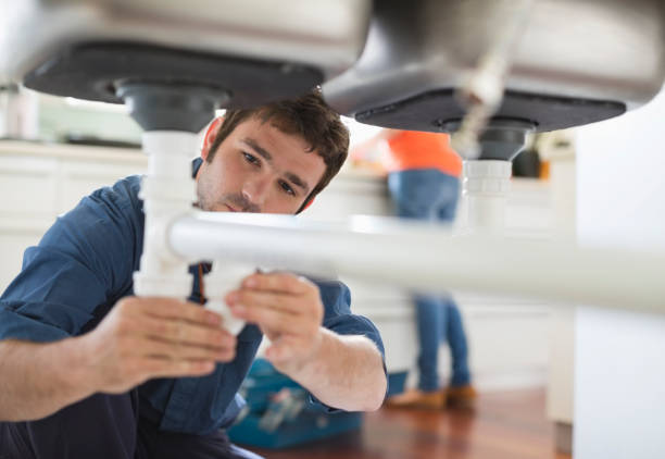 Best Emergency Plumber  in Winfield, MO